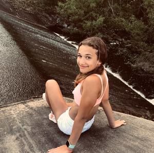 Meet your Posher, Kara